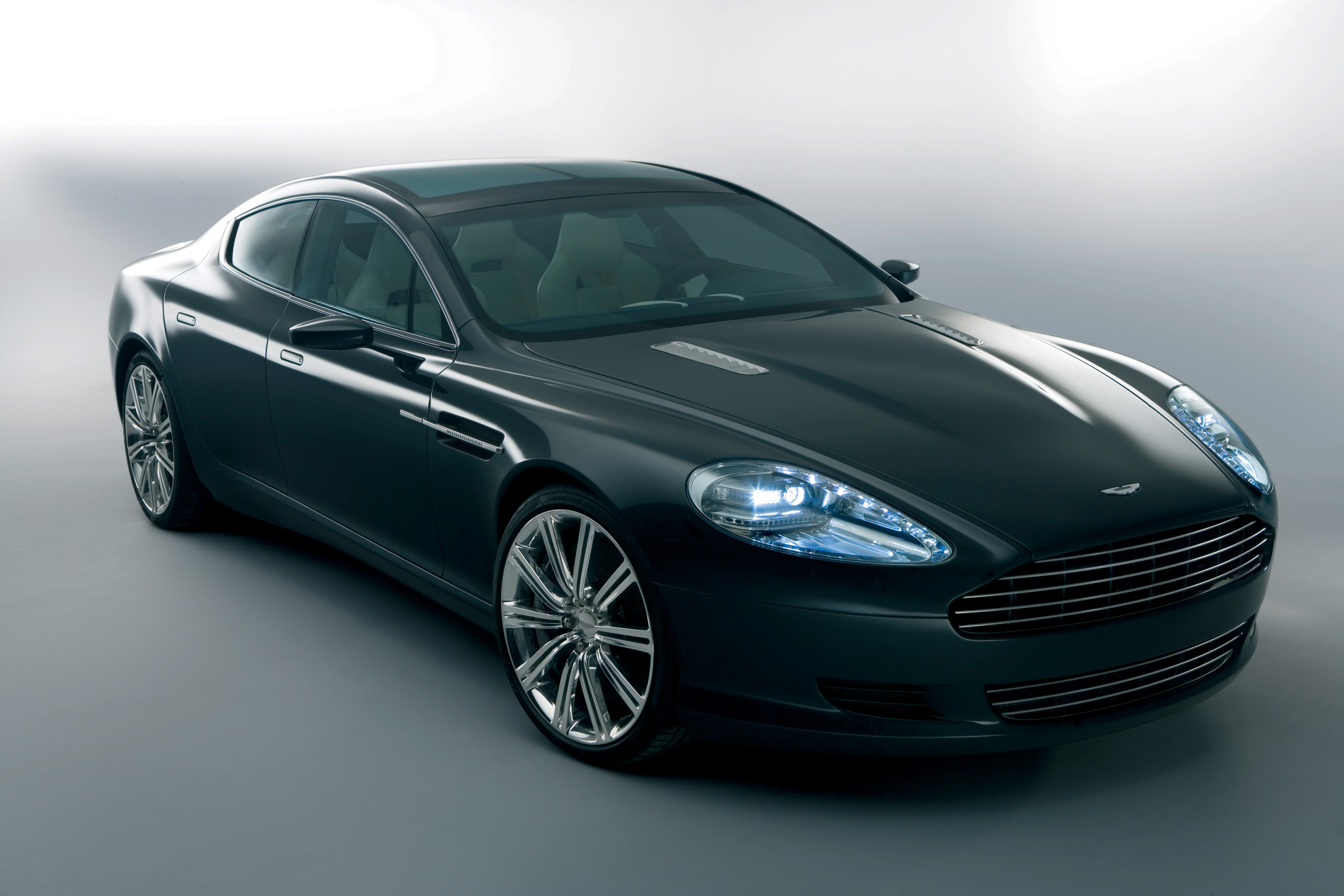 Aston_Martin_Rapide_Concept_89882_20080615.jpg